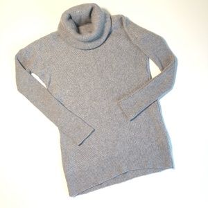 TAHARI 100% 2-ply cashmere sweater
